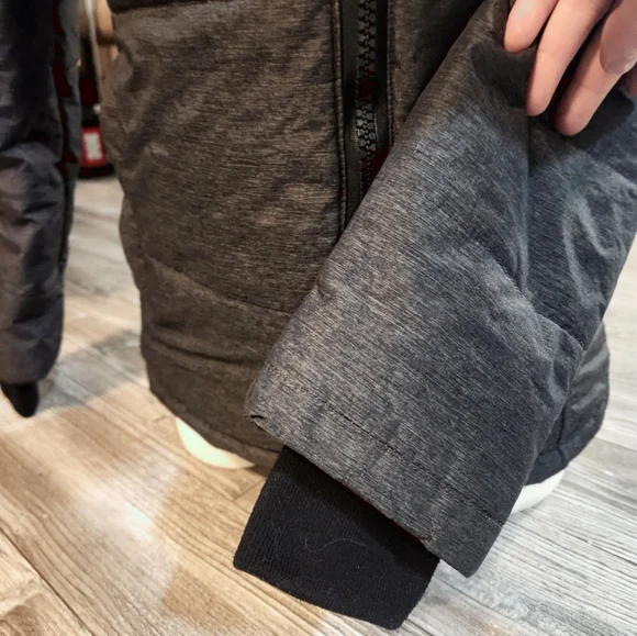 Coat - Picture 6 of 7